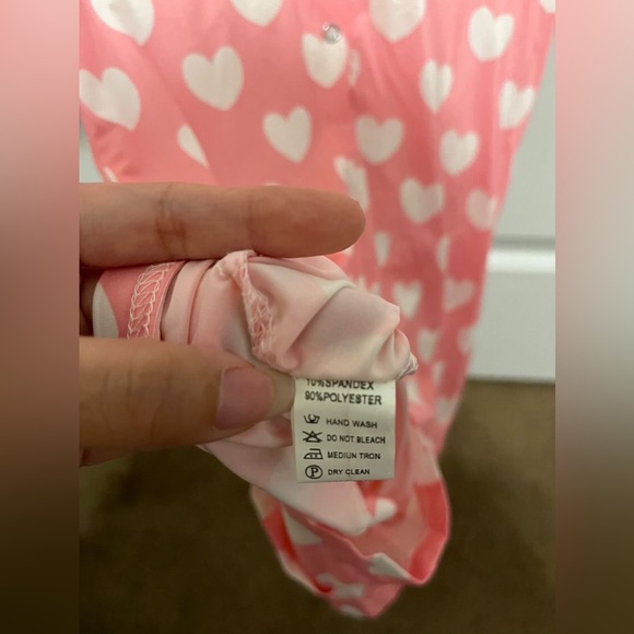 Pink Hearts Onesie โก - Picture 5 of 7